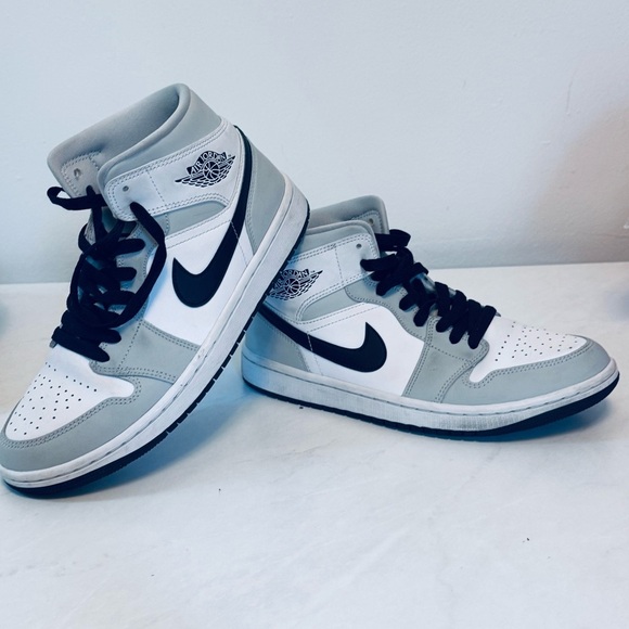 Nike Air Jordan Gray and White High-Tops - Picture 1 of 12